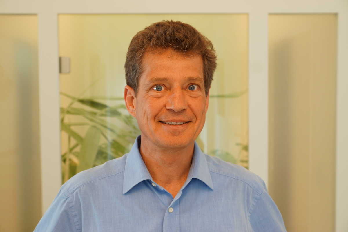 Herr Dr. Med. Bernhard Müller
